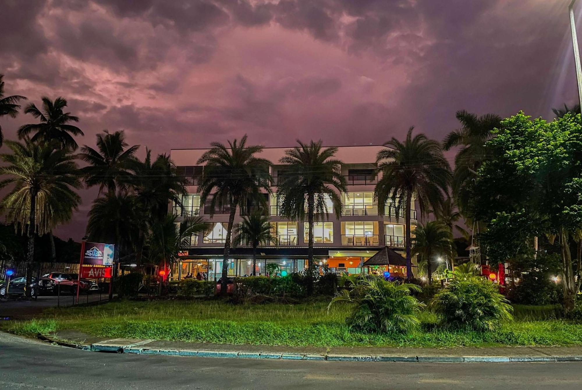 Ramada By Wyndham Seafront Coral Coast * Korotogo
